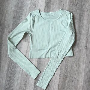 Lululemon Cropped Long Sleeve